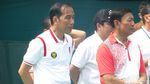 Gaya Jokowi Berkaus Polo Saat Resmikan Lapangan Tenis Senayan