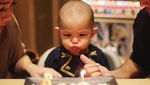 So Sweet! Ini 10 Potret Mesra Sissy Priscillia Saat Makan Bersama Keluarga