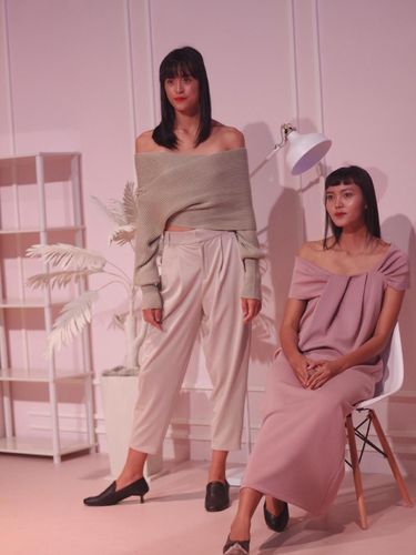 Sambut Valentine, Eva Celia Berkolaborasi Buat Koleksi Baju Hingga Lip Stain