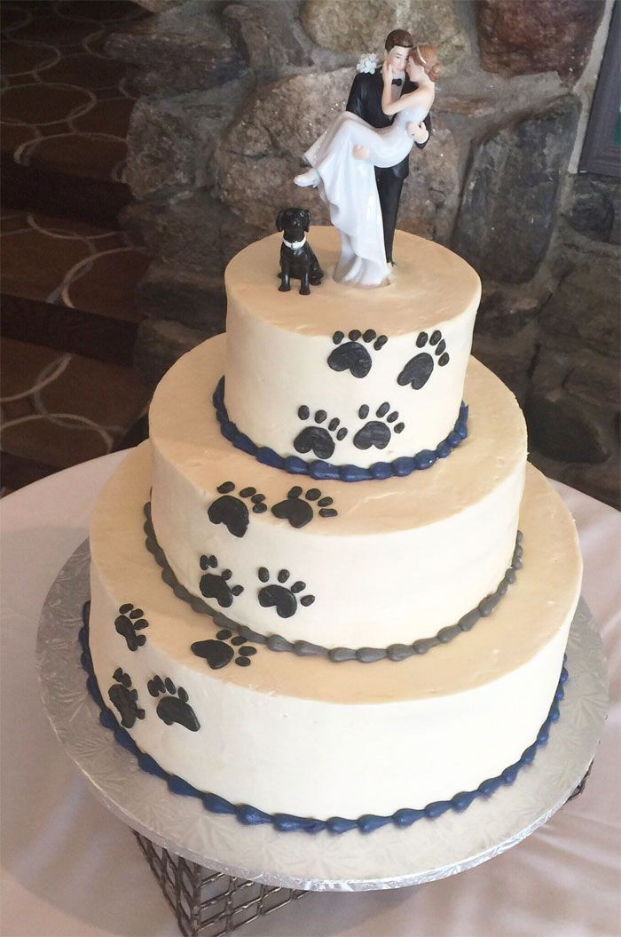 So Sweet! Ada Sosok Anjing Kesayangan di Cake Pernikahan Pasangan Ini