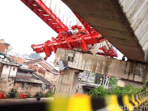 Crane Jatuh di Jatinegara, Satu Saksi yang Diperiksa adalah Sopir