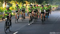Ratusan peserta marathon sepeda di Bali, Grand Fondo New York (GFNY) Bali 2018, memilih jalur paling jauh yakni 143 Km. Di jalur tersebut, tanjakan Bangbang dan pemandangan Danau Batur menguji serta menghibur stamina para peserta.