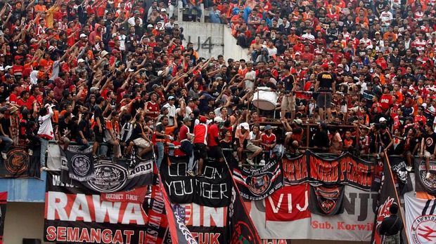 The Jakmania juga diminta bisa menjadi juara dengan menjaga nama baik Jakarta.