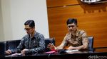 KPK Tunjukkan Barbuk Duit Suap Bupati Jombang