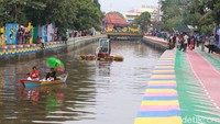 Sungai Sekanak di Palembang dipercantik jelang digelarnya Asian Games 2018. Dulu kawasan ini dikenal sebagai kawasan kumuh. (Raja Adil/detikTravel)