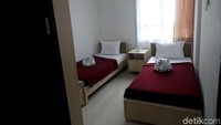 Penampakan kamar tidur di Wisma Atlet Kemayoran.