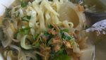 Saat Mendung dan Dingin Begini, Netizen Pilih Sarapan Mie Kocok Bandung