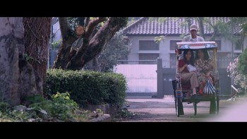 Dulu pakai becak, sekarang ojek online. Foto: internet