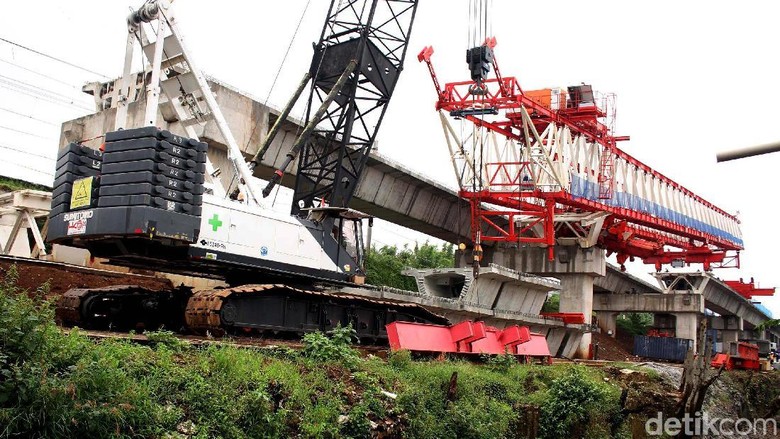 Keluarga Jana Korban Crane Jatuh di Jatinegara Siapkan Pemakaman Keluarga Jana Korban Crane Jatuh di Jatinegara Siapkan Pemakaman