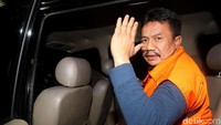 Bupati Jombang Nyono Suharli Wihandoko ditahan KPK, Minggu (4/2/2018).
