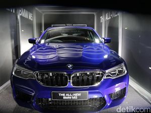 Rupiah Anjlok, BMW Belum Naikkan Harga
