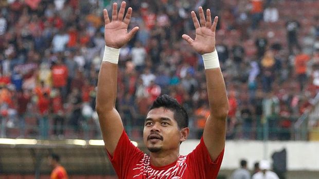 Bambang Pamungkas mencetak satu gol ke gawang Mitra Kukar pada Piala Presiden 2018.