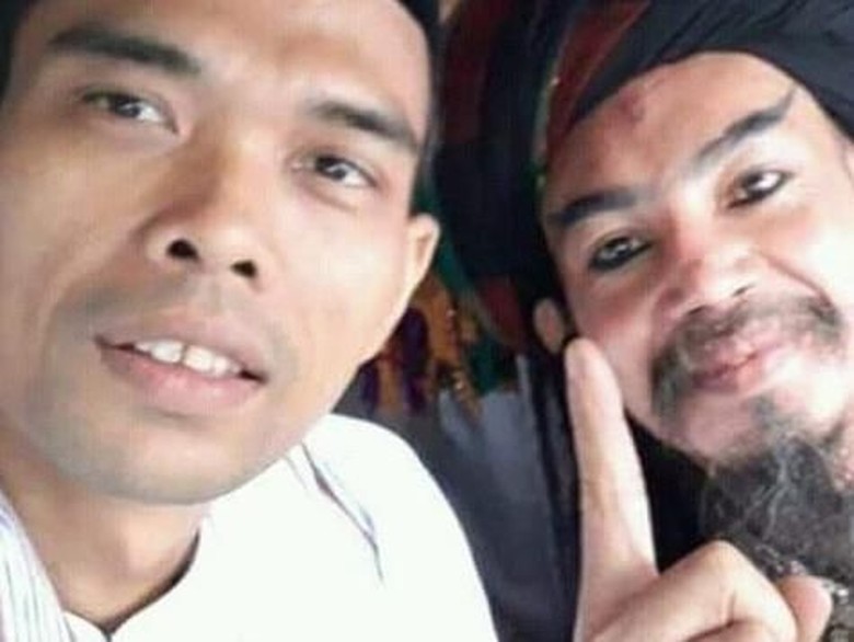 Makin Religius, Limbad Didoakan Istikamah oleh Ustad Abdul Somad Makin Religius, Limbad Didoakan Istikamah oleh Ustad Abdul Somad
