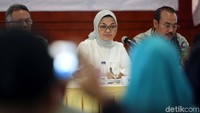 Kepala Bada Pengawasan Obat dan Makanan (BPOM) Penny K Lukito melakukan jumpa pers terkait perkembangan kasus pelanggaran produk Viostin DS dan Enzyplex yang mengandung DNA babi di Jakarta, Senin (5/6/2018).