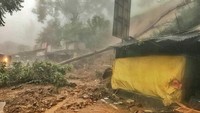 Di Attaawun, Widuri, Grand Hill, Riung Gunung. Ada empat titik, Kasat Lantas Polres Bogor AKP Hasby Ristama kepada detikcom, Senin (5/2/2018).