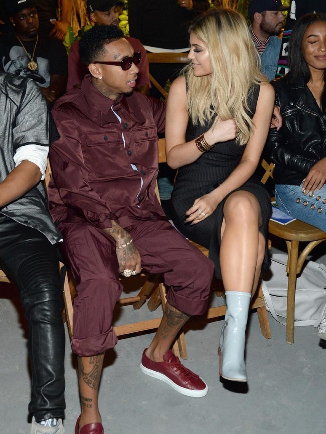 Pada Maret 2015, Tyga akhirnya mengakui kalau dia pacaran dengan Kylie. Foto: Getty Images