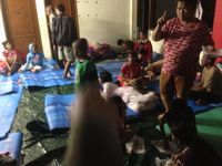 Banjir Rendam Kampung Arus Jaktim, Warga Mulai Mengungsi