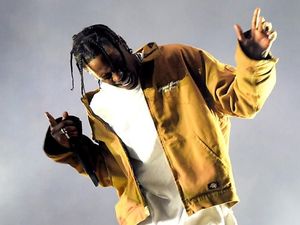 Dikira Gempa! 80 Ribu Penonton Konser Travis Scott Bergoyang di Italia