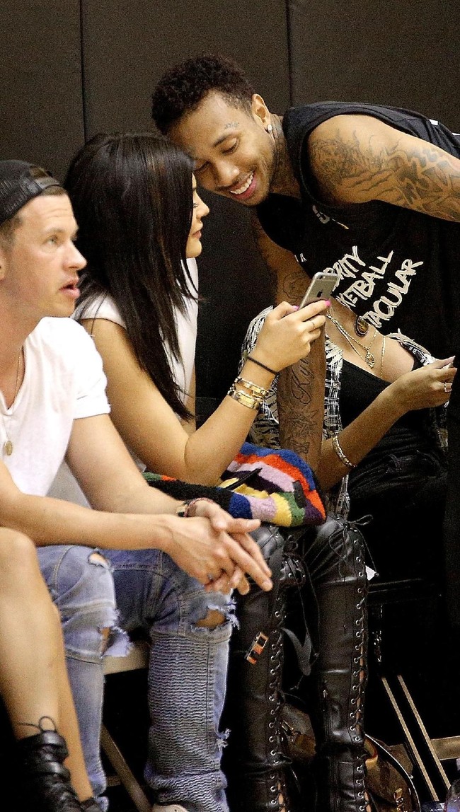 Di saat bersamaan, Kylie Jenner dan Tyga juga sedang digosipkan pacaran setelah beberapa kali tampil bersama. Sehingga pengakuan InkMonstarr tersebut tidak menjadi headline gosip.  Foto: Getty Images