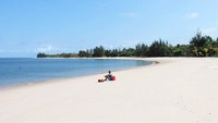 Di luar taman nasional, Gabon punya banyak pantai yang menawan (don.cpl/Instagram)