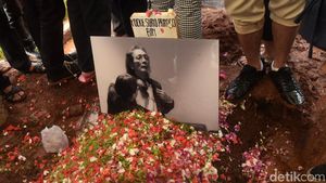 Yockie Suryo Prayogo Tutup Usia, Penampilan Kylie Jenner hingga Dian Sastro