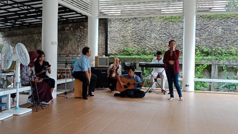 Kerennya Mitra Netra Band, Grup Musik Penyandang Disabilitas Netra Kerennya Mitra Netra Band, Grup Musik Penyandang Disabilitas Netra