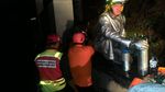 Foto: Tembok di Bandara Cengkareng Ambrol Timpa Mobil