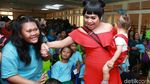 Keseruan Melanie Ricardo Rayakan Ultah Anak di SLB