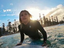 Mengintip Aksi Atlet Seksi Bintang Iklan GoPro