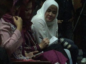 Ny Deisti Tulis Catatan Saat Sidang Novanto