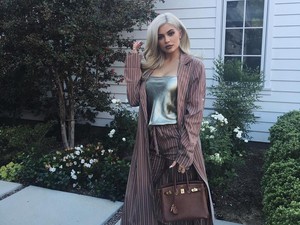 Heboh Patung Lilin Kylie Jenner di Toko Perlengkapan Bayi