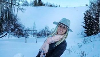 Dalam pakaian kasual, Danielle semakin jelita. Foto: Instagram