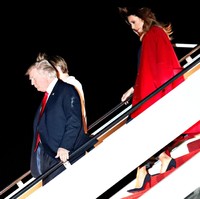  Sebelumnya, Melania juga tampil modis saat mendarat di Florida baru-baru ini. (Foto: Reuters)