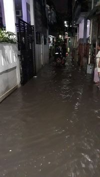 Hujan Semalaman, Permukiman Cipinang Melayu Tergenang Air 40 CM