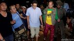 Aksi Sandiaga Tinjau Lokasi Banjir di Kampung Arus