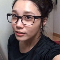 Eunji, leader grup penyanyi A Pink kerap kali tampil percaya diri dengan selfie walaupun tanpa makeup. Foto: Istimewa