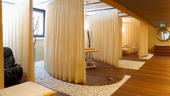 Ruang pijat disediakan juga secara gratis. Foto: google