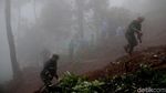 Ratusan Personel Masih Cari Korban Longsor di Riung Gunung