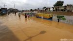 Begini Kondisi Kampung Melayu yang Lumpuh Akibat Banjir