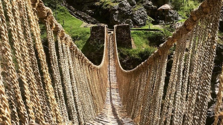 Jembatan Rumput Keshwa Chaca, Peru (Instagram) Jembatan Rumput Keshwa Chaca, Peru (Instagram)