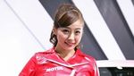 Yang Bening di Tokyo Auto Salon