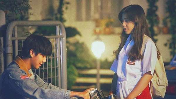 Siap-siap Baper Lagi, Nonton Dilan 1990 Kini Bisa Lewat DVD Siap-siap Baper Lagi, Nonton Dilan 1990 Kini Bisa Lewat DVD