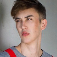 Model 22 tahun itu berhasil menyisihkan 4.000 kontestan lainnya dan lolos ke final. Saat sudah selangkah lagi untuk menang kompetisi, ia pun mengaku kalau dirinya adalah pria yang menyamar sebagai wanita. Foto: East2West