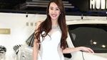 Yang Bening di Tokyo Auto Salon