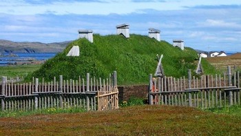 Padang rumput L’Anse Aux yang ditemukan pada 1960 di Newfoundland, Kanada ini sering disebut sebagai Vinland (tanah surga dan wine), tempat misterius kepercayaan bangsa Viking. Foto: thechive