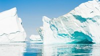 Bongkahan es di lautan sekitar Pulau Disko biasanya banyak terlihat di bulan Mei dan Juni (Thinkstock)