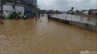 Banjir di Kampung Melayu.