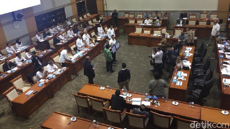 Rapat di DPR, Buwas Dicecar soal Peredaran Narkoba di Lapas Rapat di DPR, Buwas Dicecar soal Peredaran Narkoba di Lapas