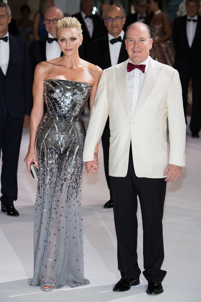 Putri stylish Charlene Wittstock awalnya adalah seorang atlet Olimpiade untuk kategori renang. Lalu di tahun 2000, Charlene membuat Pangeran Monako, Albert II terpana saat bertemu di perlombaan renang di negara yang dipimpinnya. Keduanya lalu menikah tahun 2011. Foto: Getty Images