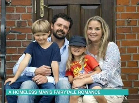 Kisah Romantis Wanita yang Bertemu Belahan Jiwa dan Dinikahi Gelandangan